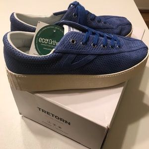 Tretorn platform sneakers, blue suede, 9.5